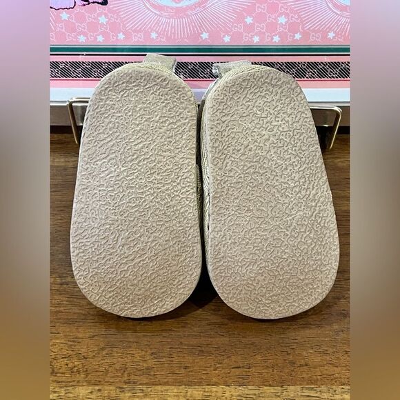 Bearpaw Real Leather infant slip on slippers size 0-6M - Picture 3 of 12